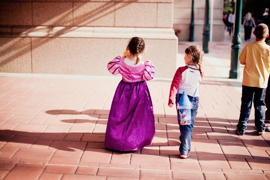 120322_ParkandCube_Disneyland_24