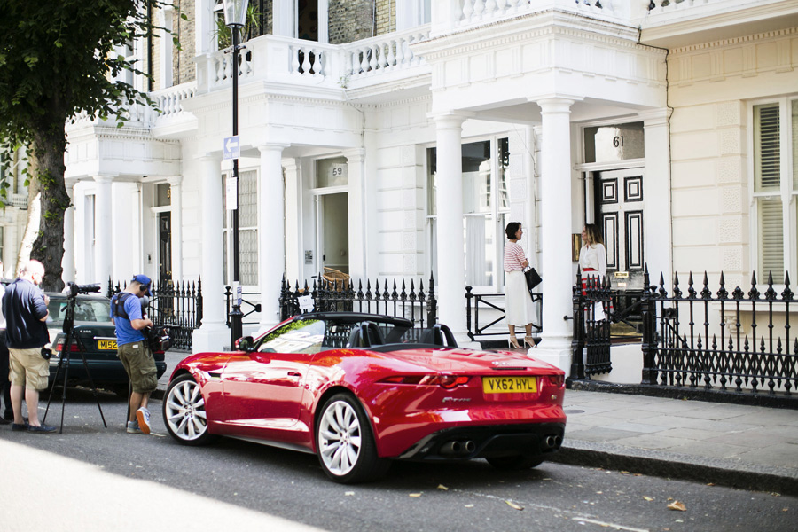 Park-and-Cube_Jaguar-your-Turn-Britain_03