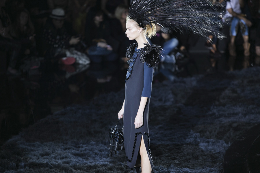 Park-and-Cube_Louis-Vuitton-SS14_023