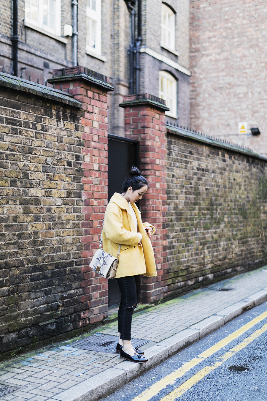 ParknCube_Yellow-Coat-otufit_05