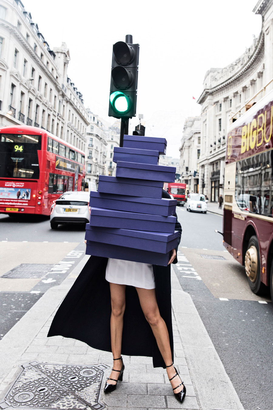 parkncube_stuart-weitzman-london_005